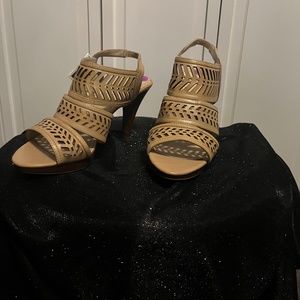 Cute high heal sandals
